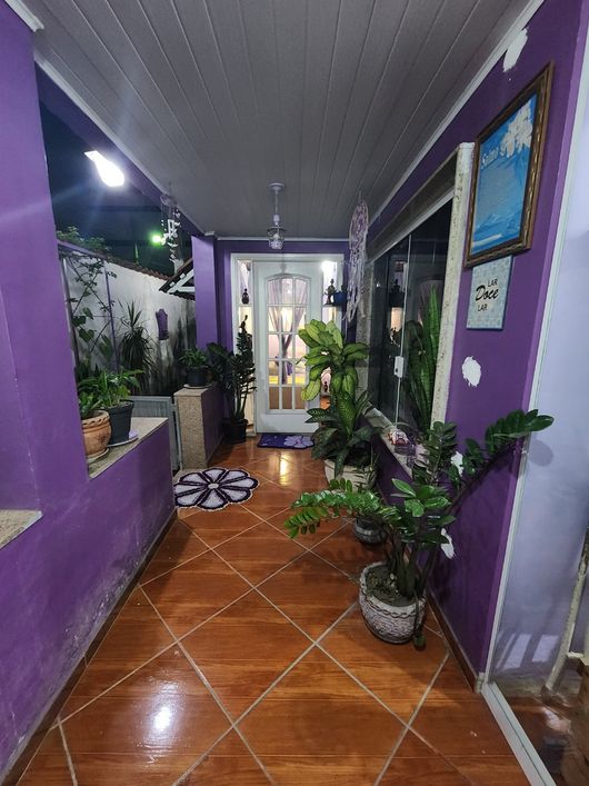 Linda cada linear com quintal e terraço em condomínio fechado