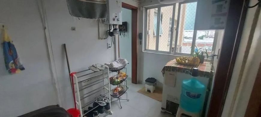 Apartamento para Venda em Nova Iguaçu, Centro, 3 dormitórios, 1 banheiro, 1 vaga