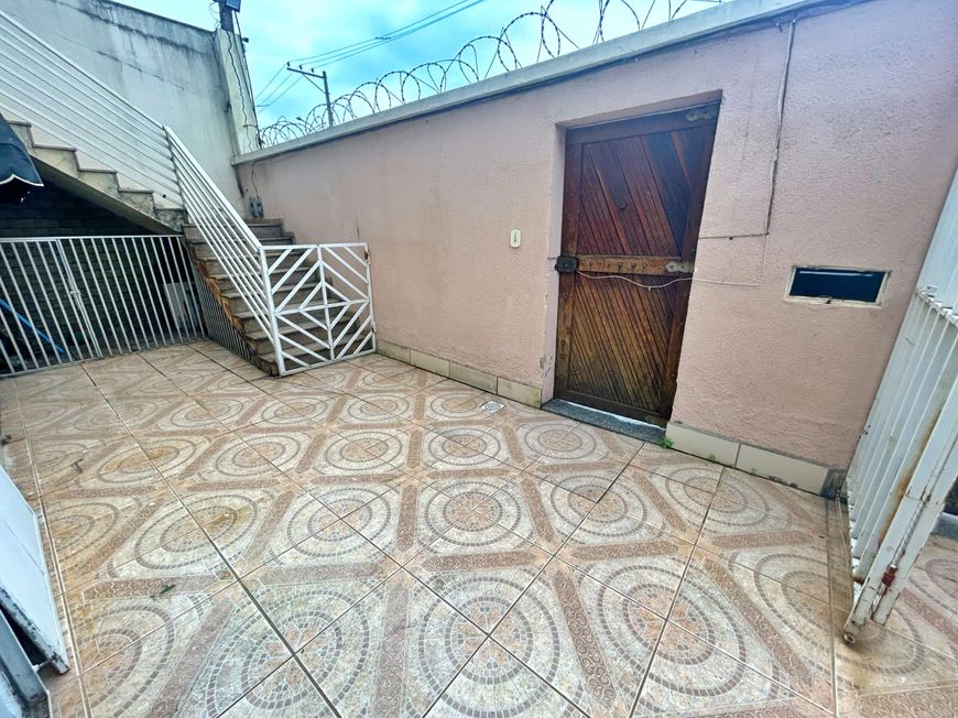 Maravilhosa Casa com 4 dormitórios e área de lazer - Califórnia - Nova Iguaçu/RJ
