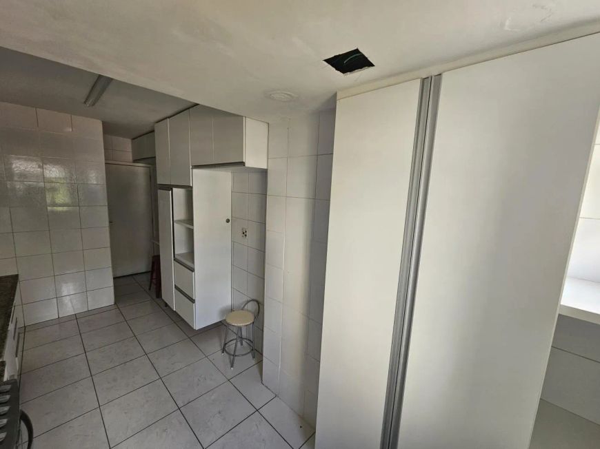 Apartamento para Venda em Nova Iguaçu, Centro, 3 dormitórios, 1 suíte, 2 banheiros, 1 vaga
