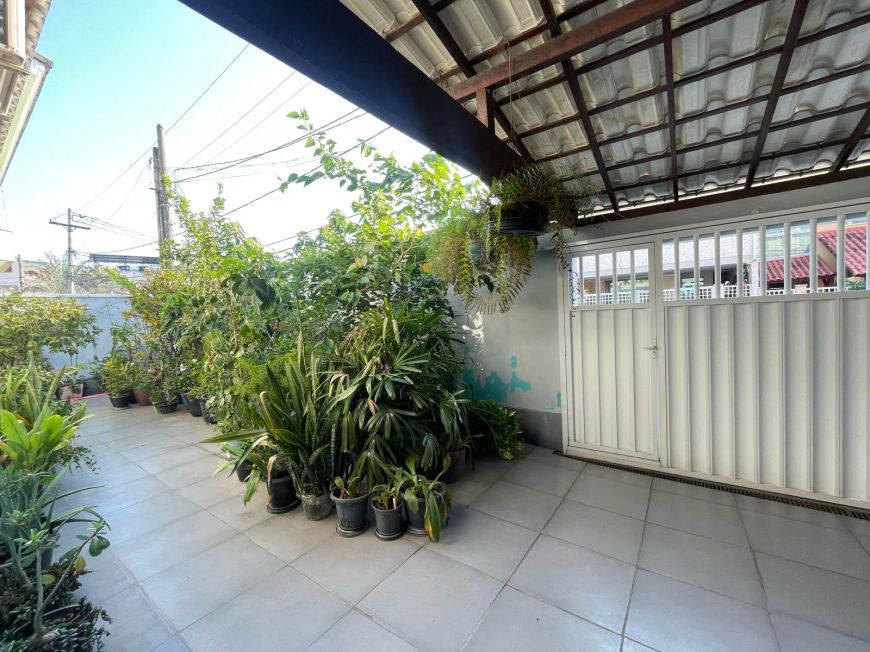Vendo casa linear com 3 quartos e 2 vagas no condomínio Parc de prince centro e Nova Iguaçu