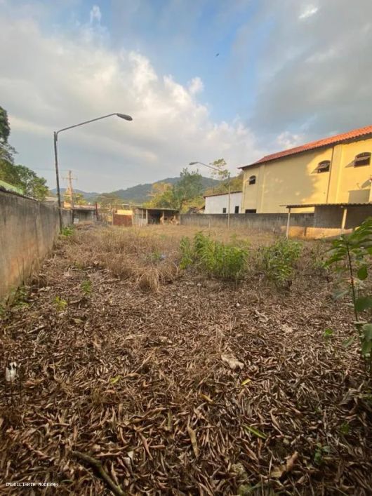 Terreno para Venda em Nova Iguaçu, Tinguá, 1 banheiro, 1 vaga