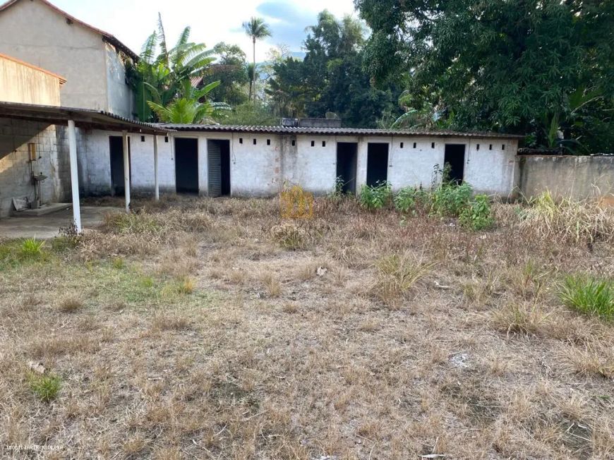 Terreno para Venda em Nova Iguaçu, Tinguá, 1 banheiro, 1 vaga