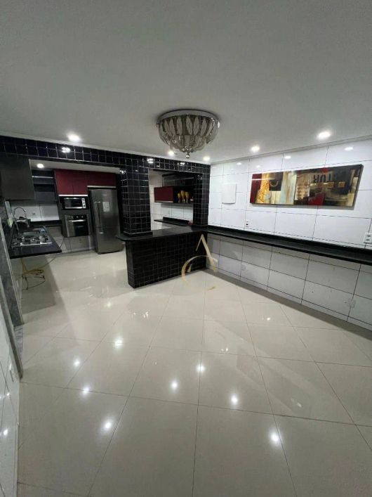 CASA PARA LOCAÇÃO - CONDOMÍNIO SANTA LETÍCIA - NOVA IGUAÇU