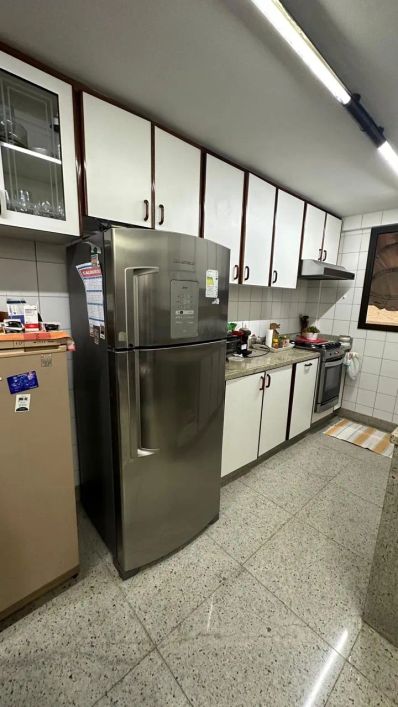VENDO APARTAMENTO DE 4 QUARTOS NO CENTRO DE NOVA IGUAÇU RJ