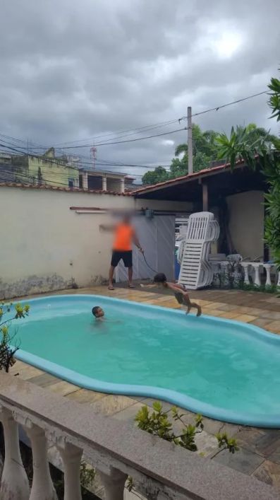 Casa para Venda em Nova Iguaçu, Imperador, 4 dormitórios, 1 suíte, 3 banheiros, 2 vagas