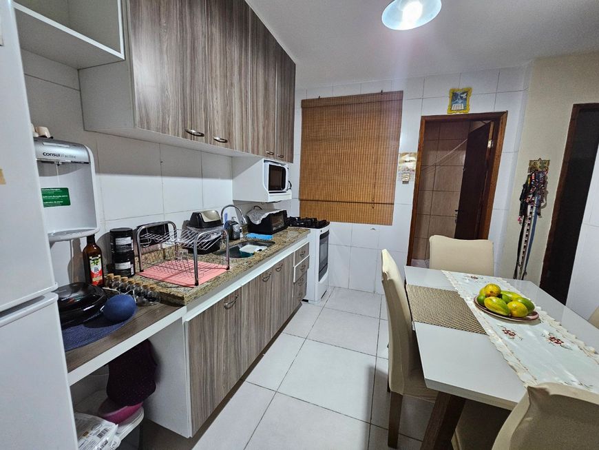 Linda Casa com 2 quartos e suíte em Nova Iguaçu