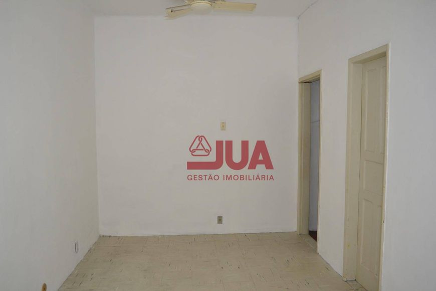 Sala Comercial com Banheiro para alugar, por R$800,00/mês no Centro - Nova Iguaçu