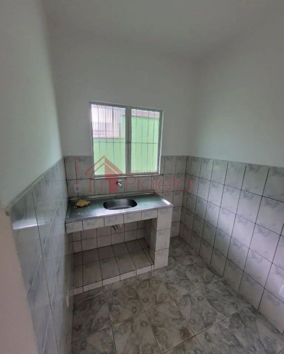 Casa com 1 dormitório à venda, 60 m² por R$ 140.000,00 - Califórnia - Nova Iguaçu/RJ