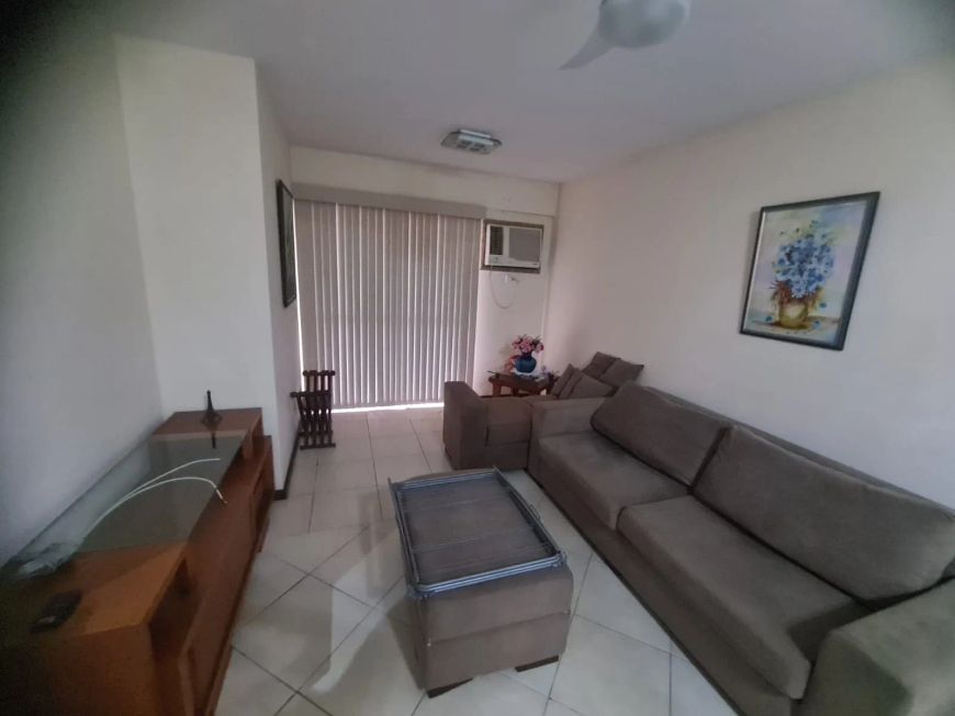 Excelente apartamento no centro de N.I.