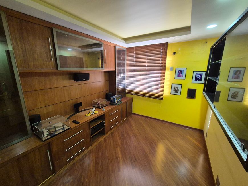 Cobertura Duplex para venda com 247 metros quadrados com 4 quartos em Caonze - Nova Iguaçu - RJ