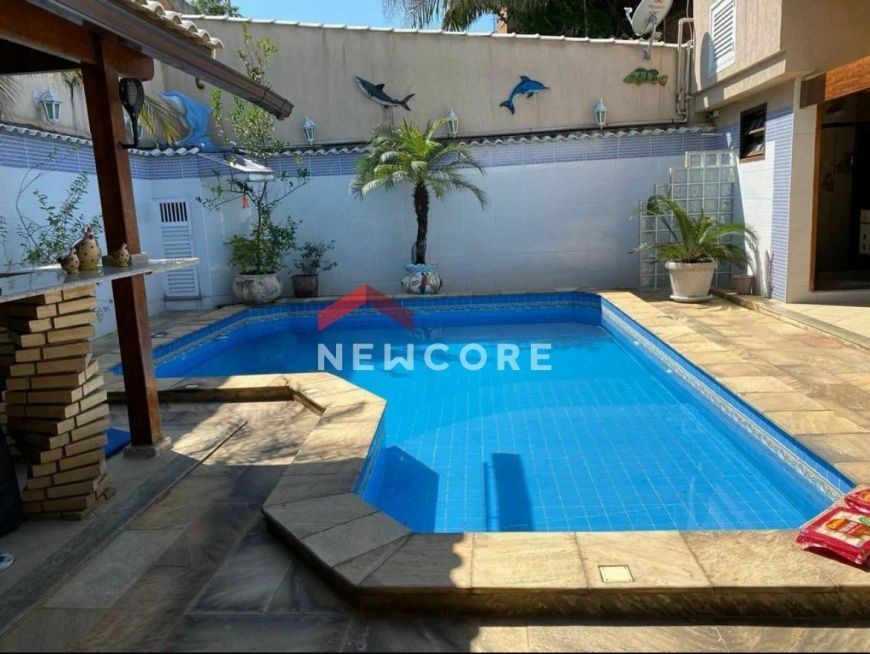 Casa em Rua Brilhantes - Alto da Posse - Nova Iguaçu/RJ
