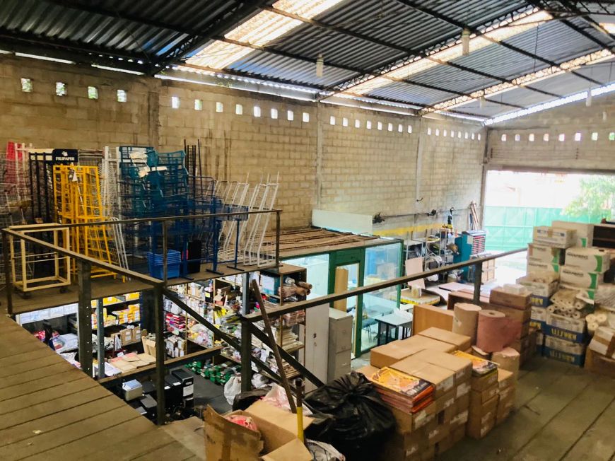 Alugo Galpão comercial 450 metros quadrados em Centro - Nova Iguaçu - RJ