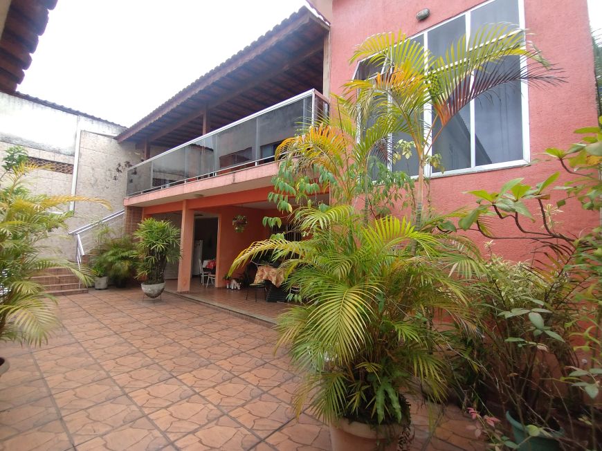Vendo casa em Nova Iguaçu - RJ.