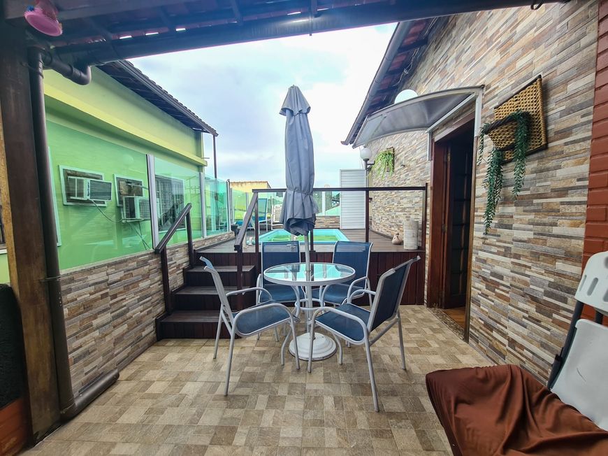 Duas Casas no mesmo Quintal em Nova Iguaçu - Bairro Jardim Esplanada