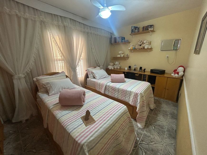 Casa 3 Quartos c/ Piscina no Valverde