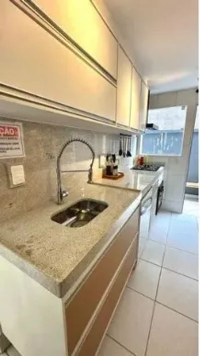 Casa de condomínio para venda possui 58 metros quadrados com 2 quartos em Austin - Nova Iguaçu - RJ
