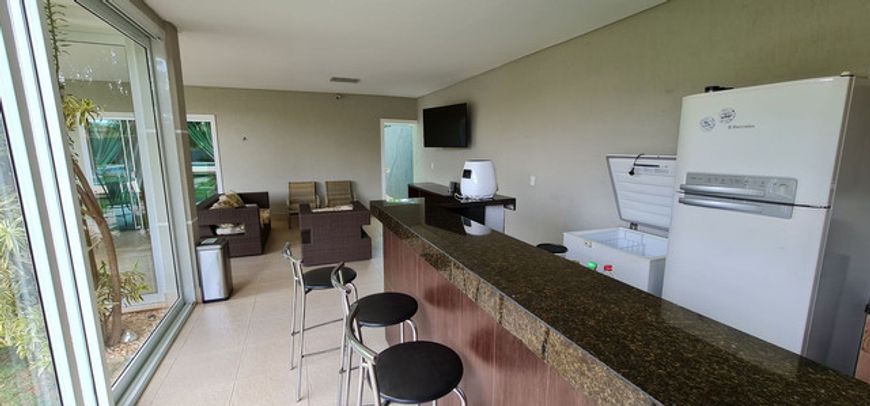 Casa mobiliada 3 suítes condomínio rua 10 lote 850m2 churrasqeira piscina