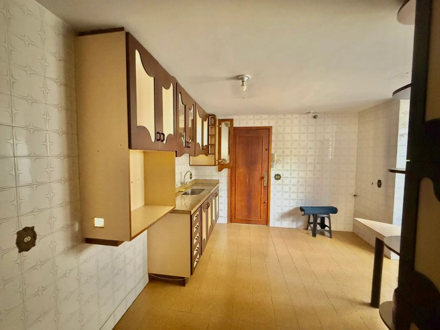 Apartamento para venda com 121 metros quadrados com 3 quartos