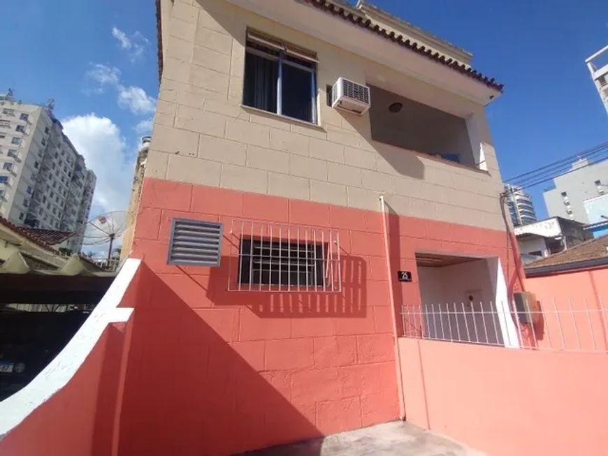 Alugo casa em Nova Iguaçu - RJ.