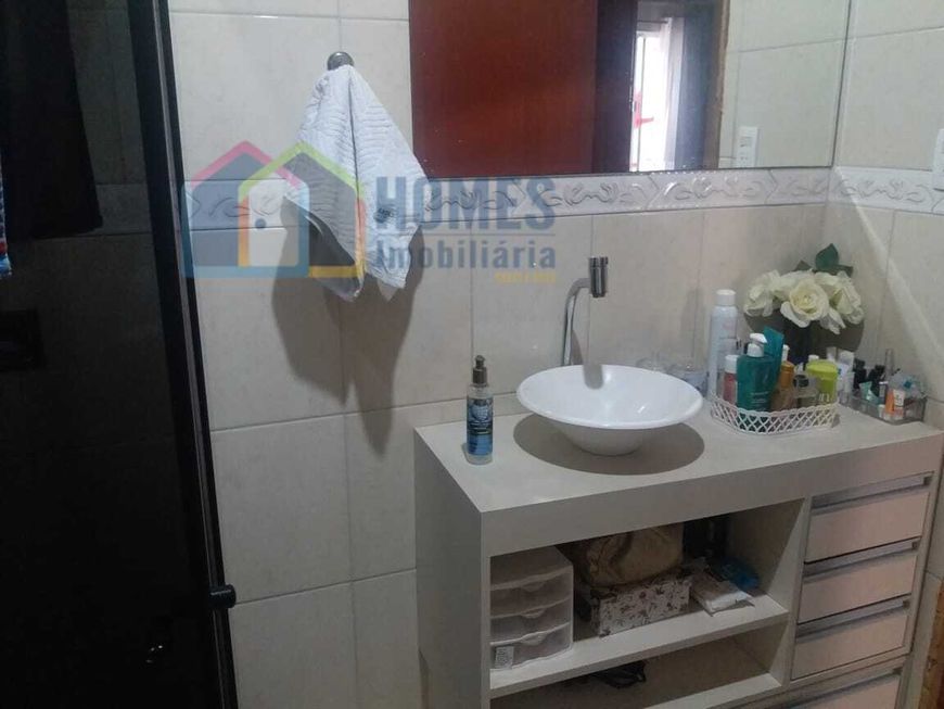 Casa para venda possui 92 metros quadrados com 3 quartos em Centro - Nova Iguaçu - RJ