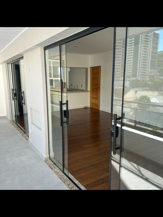 Apartamento para venda possui 156 metros quadrados com 3 quartos