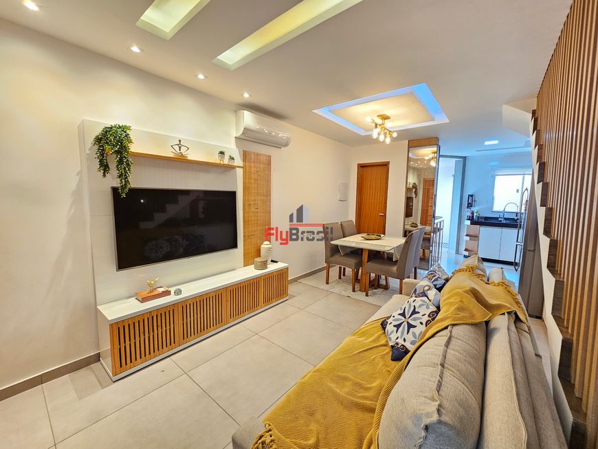 Casa com 3 suítes e fino acabamento próxio ao Shopping de Nova Iguaçu