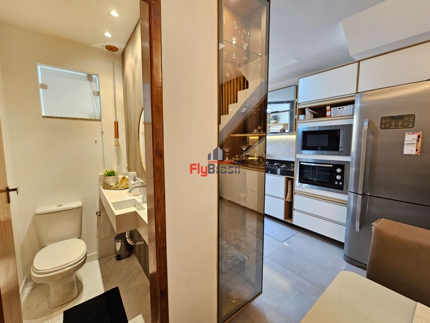 Casa com 3 suítes e fino acabamento próxio ao Shopping de Nova Iguaçu