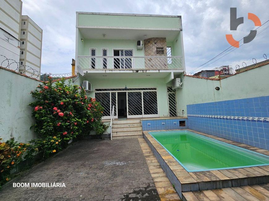 Casa com 3 dormitórios à venda, 145 m² por R$ 950.000 - Centro - Área Nobre - Nova Iguaçu, RJ