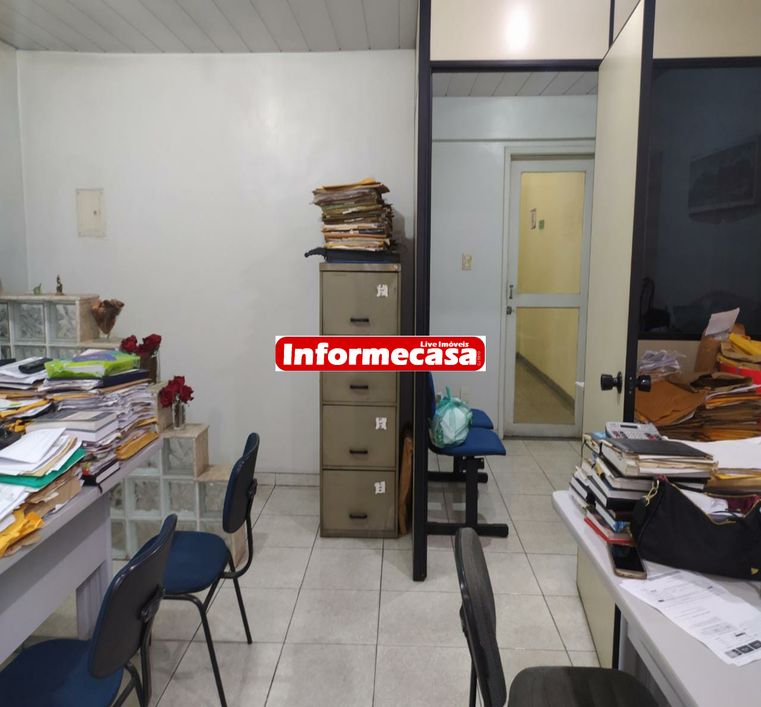 SALA COMERCIAL EM PREDIO NO CENTRO DE NOVA IGUAÇU. INFORMECASA LOCAÇÃO E VENDA Excelente sala com ba