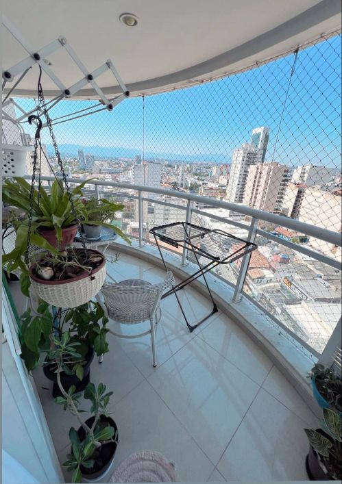 Apartamento Condomínio Springs andar alto, sol da manhã.