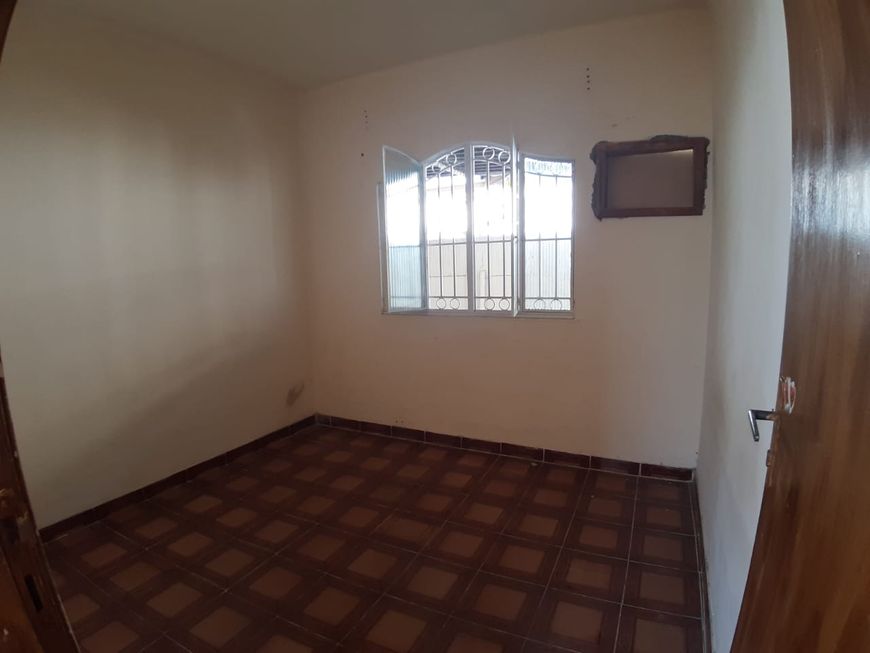 Casa para venda possui 145 metros quadrados com 3 quartos em Kennedy - Nova Iguaçu - RJ