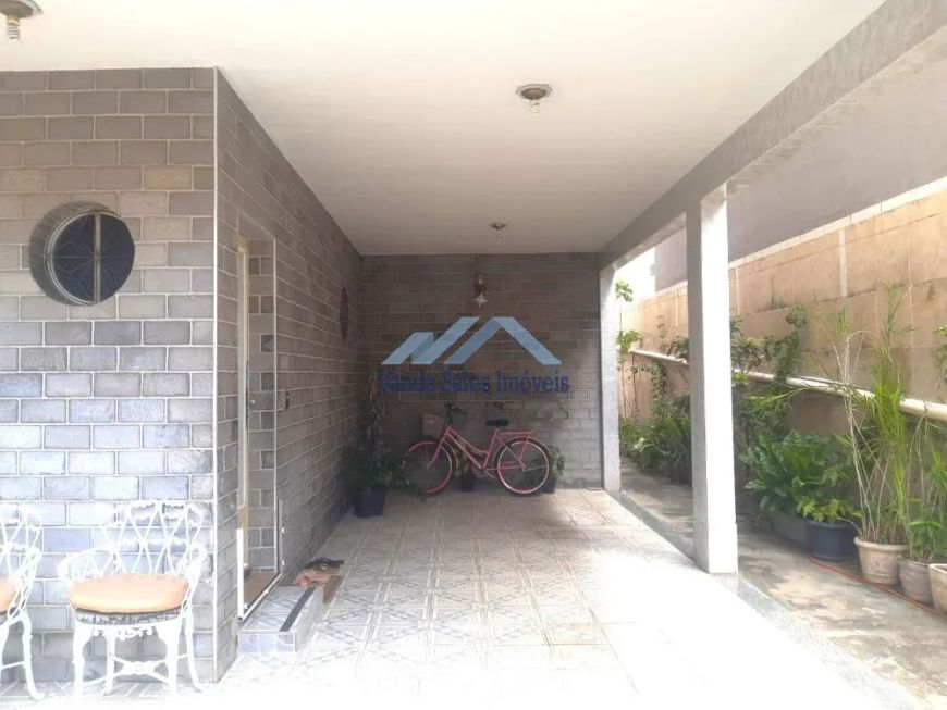 Nova Iguaçu - Casa Padrão - Vila São Luís