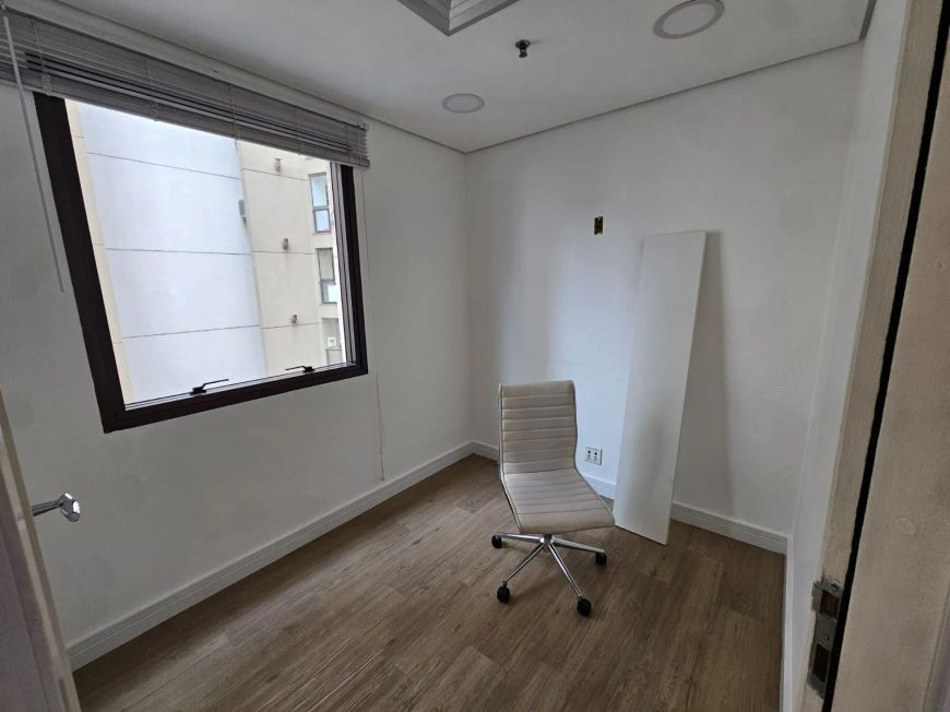 2 SALAS UNIFICADAS DE 62ME TOTAL COM 2 VAGAS NA VILA OLIMPIA