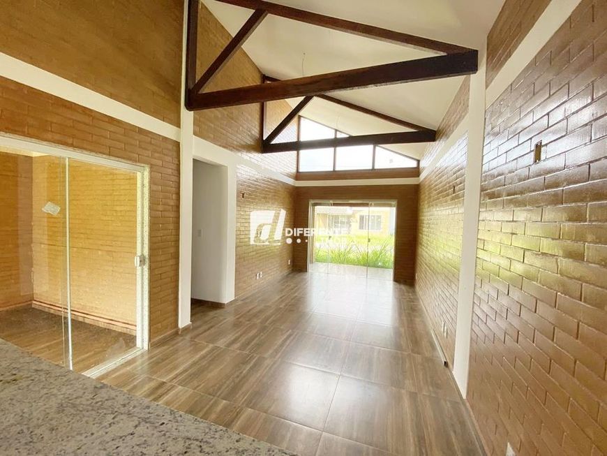 Casa com 3 dormitórios à venda, 136 m² por R$ 719.000,00 - Tinguá - Nova Iguaçu/RJ