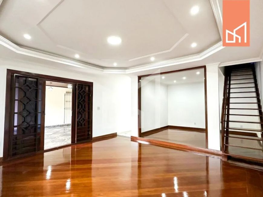 Casa Padrão para alugar em Nova Iguaçu