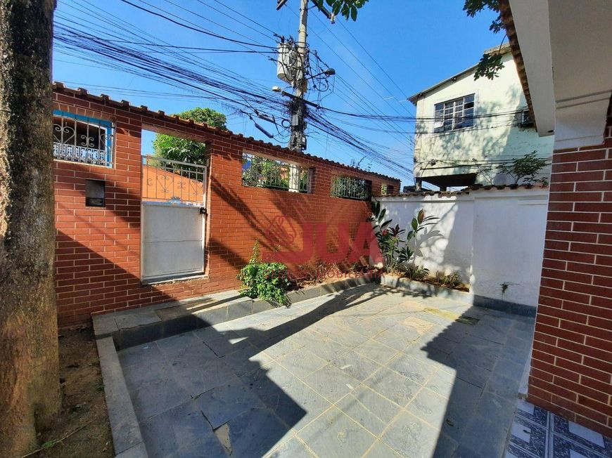 Casa com 2 dormitórios para alugar, 67 m² por R$ 1.252,35/mês - Austin - Nova Iguaçu/RJ