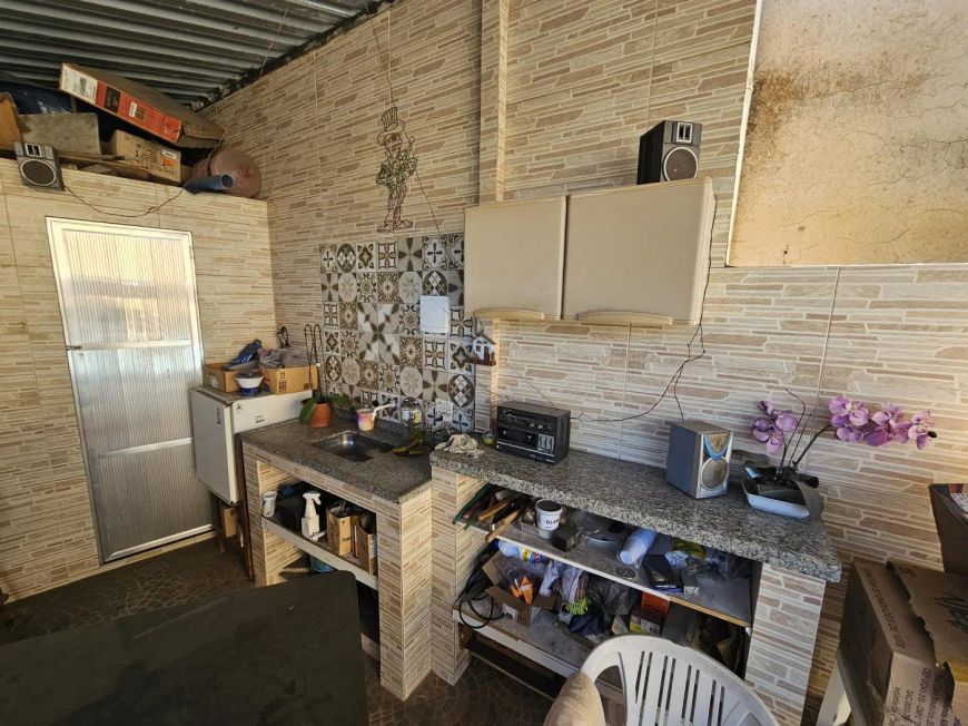 Casa para Venda em Nova Iguaçu, Posse, 2 dormitórios, 2 banheiros, 2 vagas