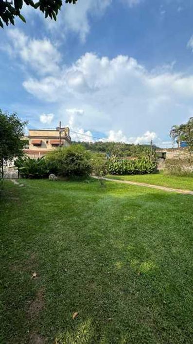 Amplo terreno com mais de 2000² a venda localizado em Miguel Couto / Nova Iguaçu !!!