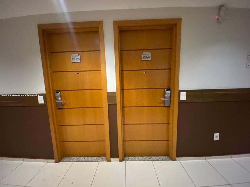 Flat para Venda em Nova Iguaçu, Centro, 2 dormitórios, 2 suítes, 2 banheiros