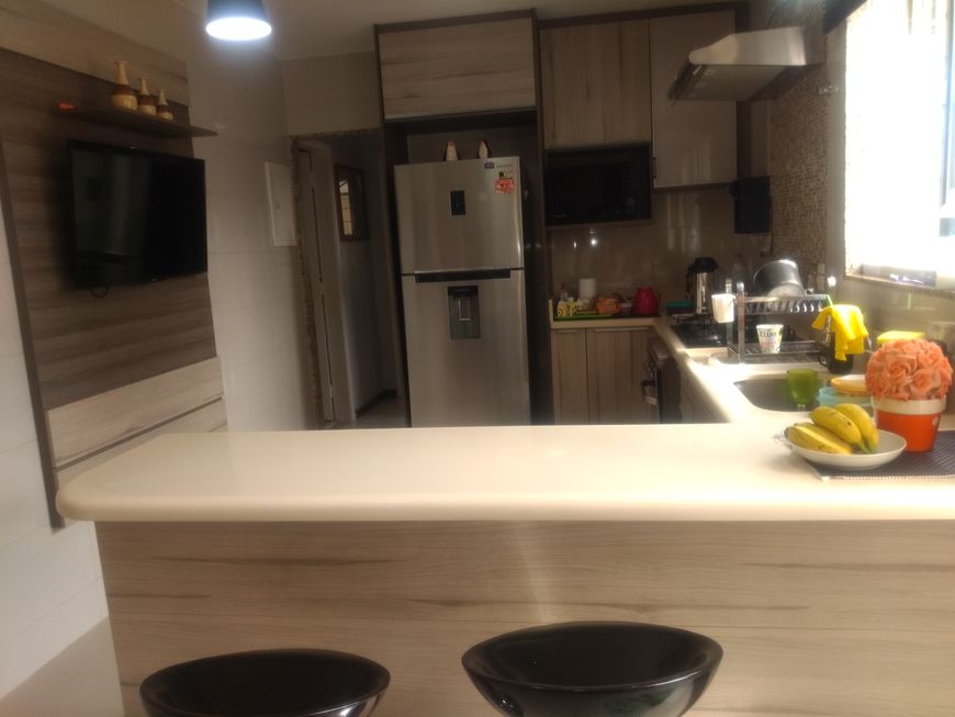 Vendo casa em condomínio na Prata Nova Iguaçu lindíssima com 4 quartos