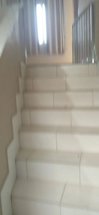Apartamento com 1 Quarto(s) e 1 banheiro(s) para Alugar, 30 m² por R$ 550 / Mês