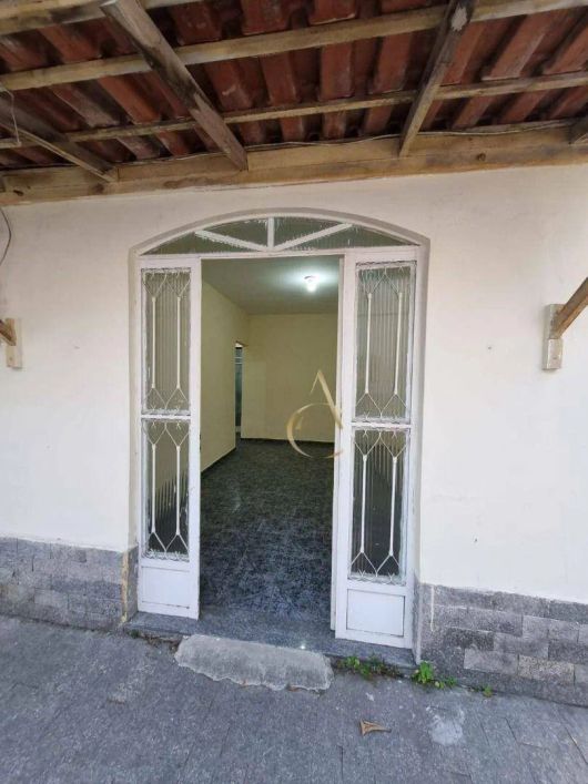 CASA À VENDA - BAIRRO DA LUZ - NOVA IGUAÇU