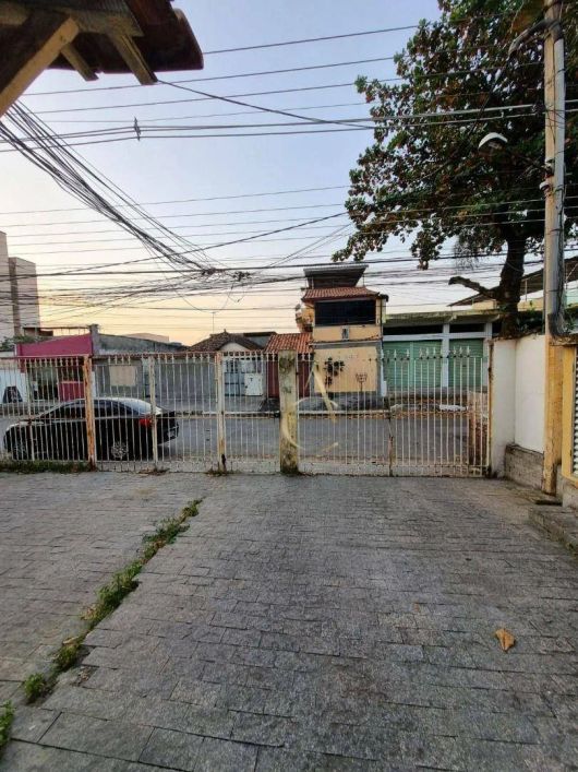 CASA À VENDA - BAIRRO DA LUZ - NOVA IGUAÇU