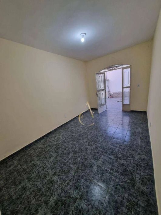CASA À VENDA - BAIRRO DA LUZ - NOVA IGUAÇU