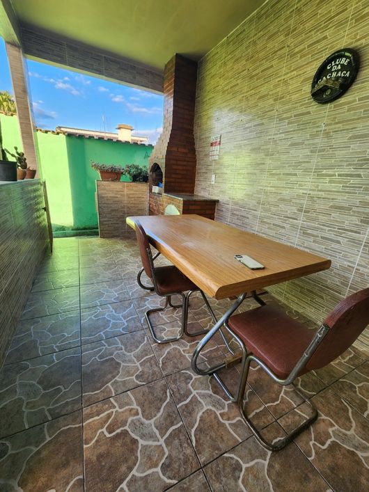 Casa linear com quintal amplo, piscinão e área gourmet no Jardim Alvorada!