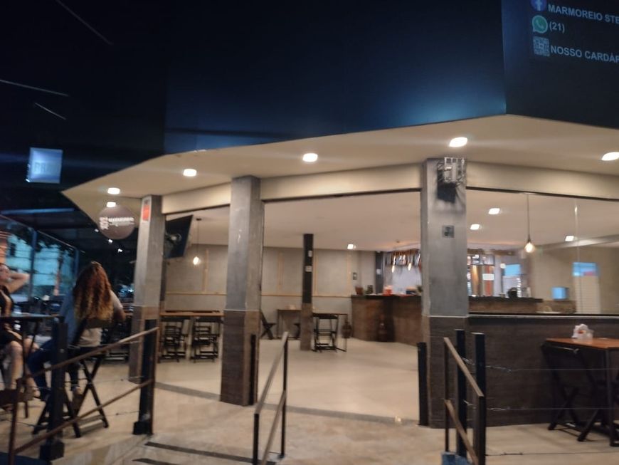 Imóvel comercial para venda possui 200 metros quadrados -