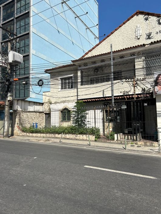 CASA COMERCIAL AO LADO DA MARIO GUIMARAES
