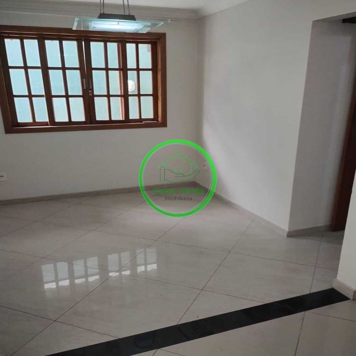 Casa para venda possui 180 metros quadrados com 3 quartos em Maria da Luz - Nova Iguaçu - RJ