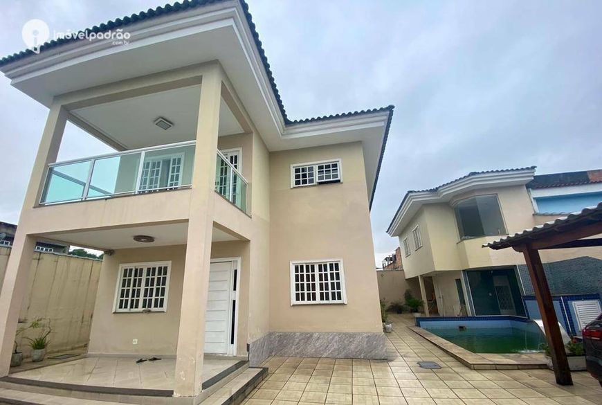 Casa com 4 dormitórios à venda, 360 m² por R$ 800.000,00 - Botafogo - Nova Iguaçu/RJ
